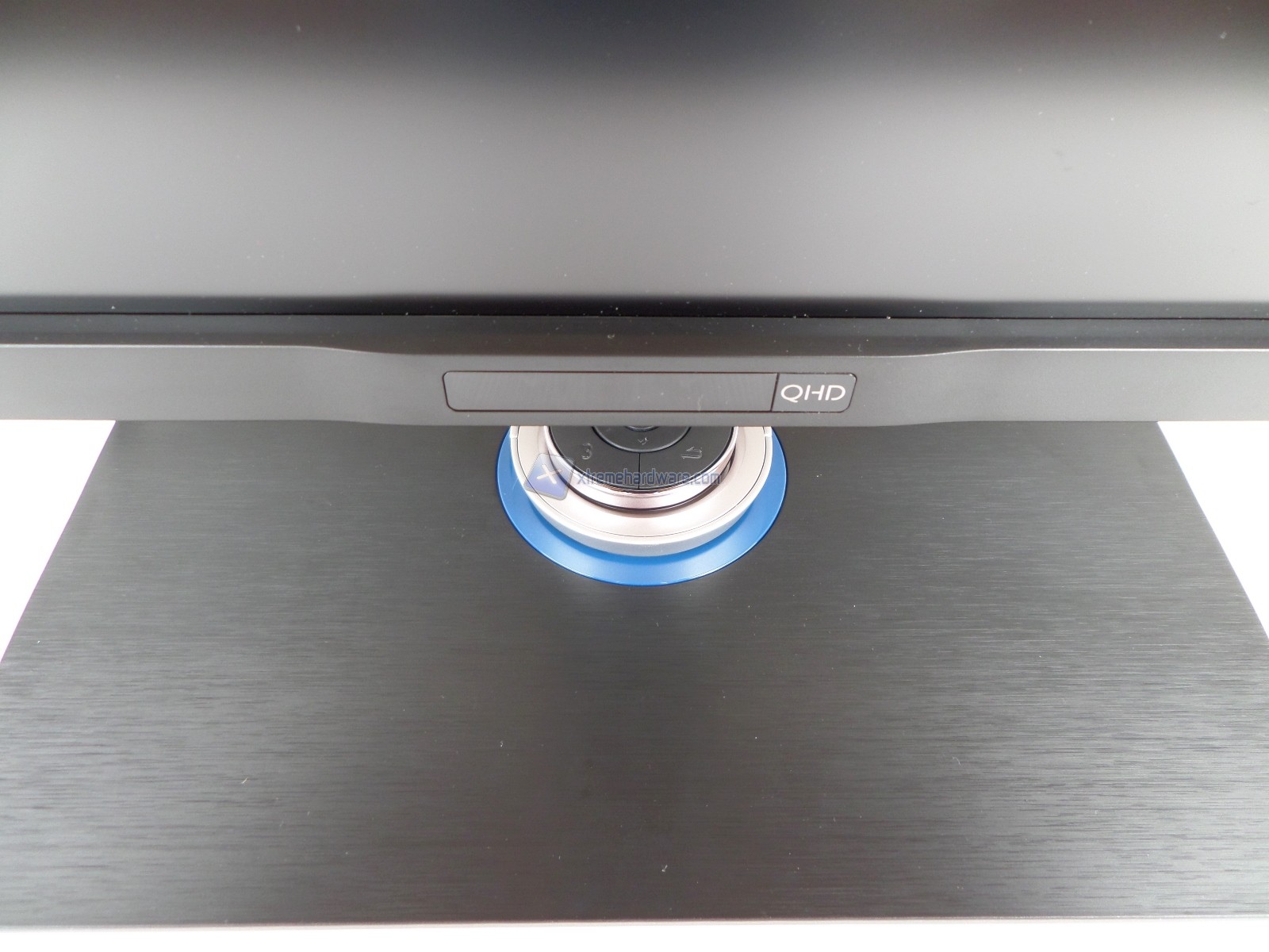 Monitor 08